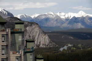 Planning your trip well rewards you with a hotel with magnificent views like this one. / Rimrock Resort Hotel, Banff, Alberta, CA - (c) 2006 Ted Grellner Planning your trip well rewards you with hotels with magnificent views like this one / Rimrock Resort Hotel, Banff, Alberta, CA - (c) 2006 Ted Grellner